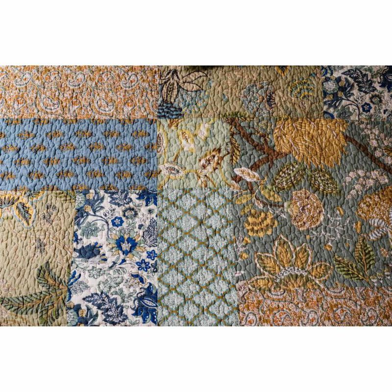 Forever England Constance Patchwork Bedspread 250X260cm image number 3